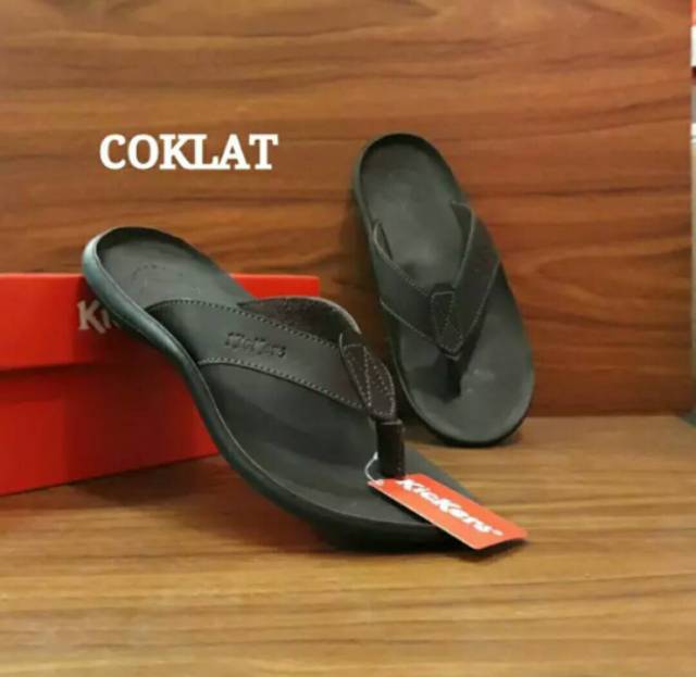 SANDAL JEPIT PRIA KICKERS KULIT / SENDAL COWOK KASUAL / SANDAL KULIT PROMO / SANDAL LEBARAN TERLARIS