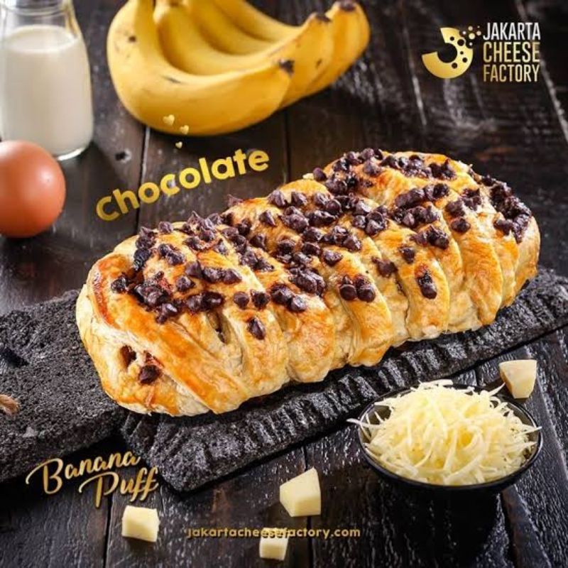 

JCF Banana Puff Pastry