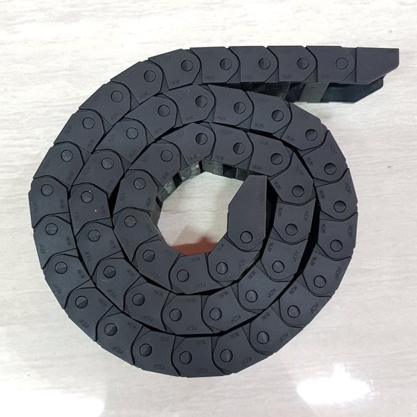 

APH5 Drag Chain 15mm x 30 mm x 1000mm - Cable Carrier Hole CNC 15x30