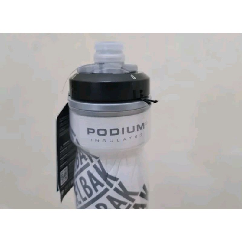 Bottle Camelbak Podium Chill Race Edition 620 ML insulated White Black Botol code 731813001