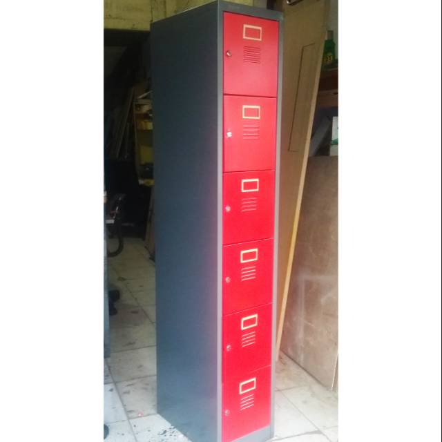 Loker 6 Pintu Merk Krisbow Lemari Sepatu