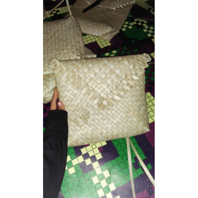 tas anyaman dan keranjang anyaman