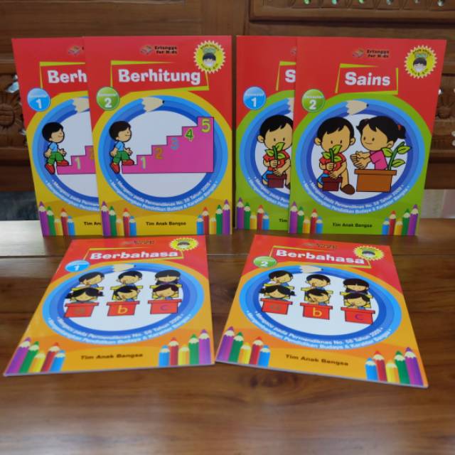 Erlangga For Kids Buku Aktivitas Anak TK B Sains Berhitung Bahasa Semester 1 dan 2
