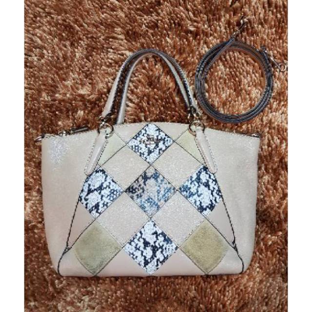 Preloved coach kelsley patchwork beige