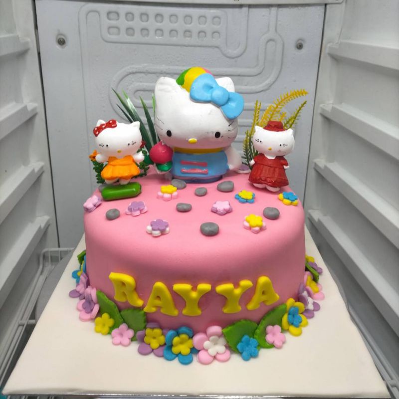 

kue ulang tahun hello Kitty 22 cm