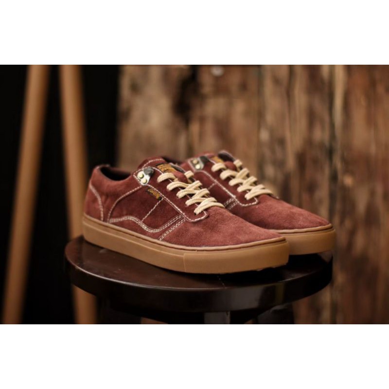 Sepatu Lokal Shoes Local Pride Cevany Gordon Low Cut Maroon Gum Suede