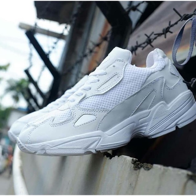 Adidas falcon