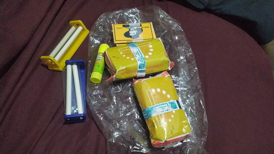 V-tro Glue Stick ( 10 Gr )