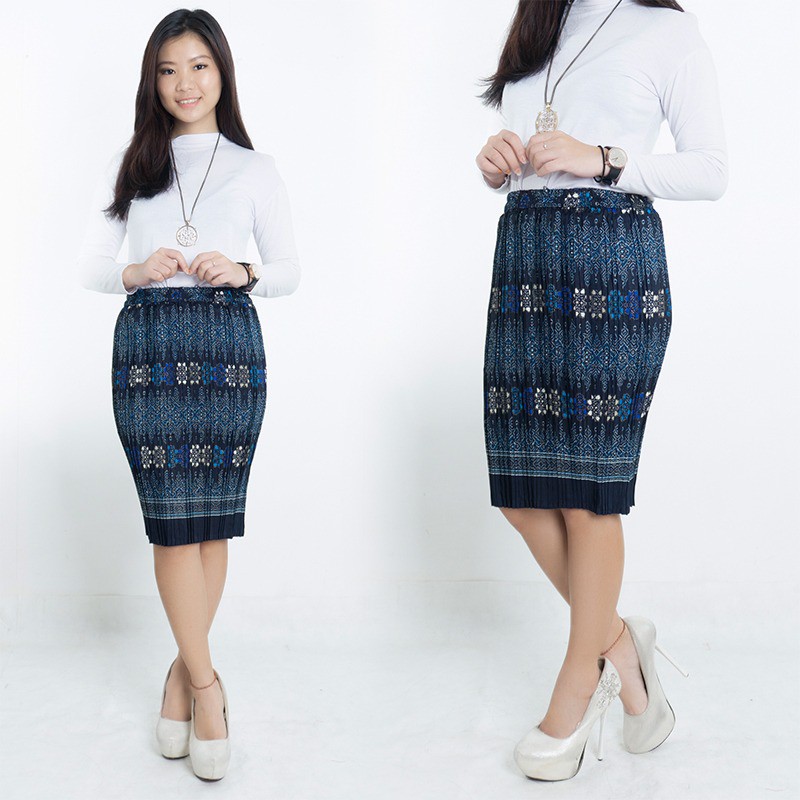 Rok pendek jumbo plisket lifia midi skirt batik