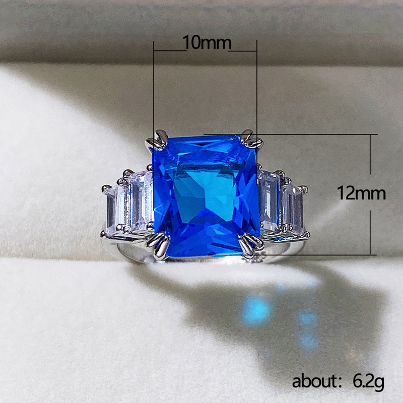 Cincin Bentuk Kotak Geometris Aksen Batu CZ Gaya Elegan Untuk Wanita