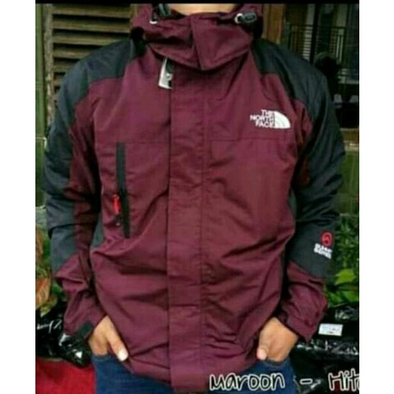 Jaket Pria Outdoor TNF Summit Seriez