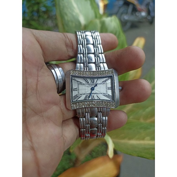 jam tangan cewek clasic cartier aktif siap pakai