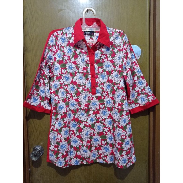 PL PRELOVED KEMEJA BUNGA