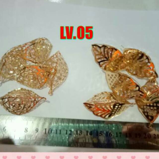 Liontin daun diamond  besar lv. 05 (1pcs)