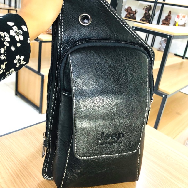Tas dada bahan kulit berkualitas/tas import pria