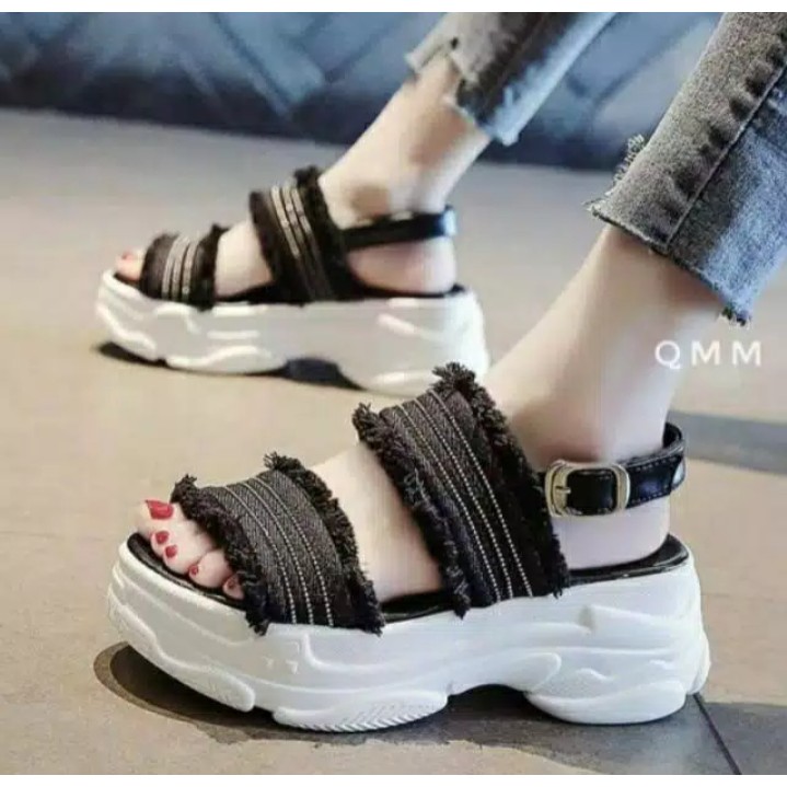 SANDAL WANITA SANDAL GUNUNG LEVIS TERBARU BEST SELLER