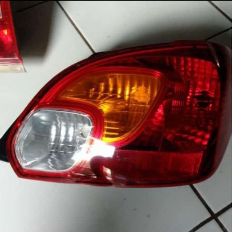 Stoplamp Mitsubishi Mirage