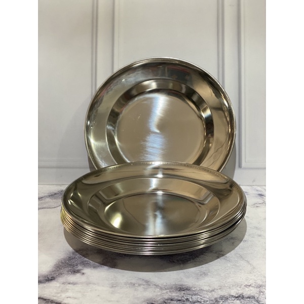 piring stenlis makan