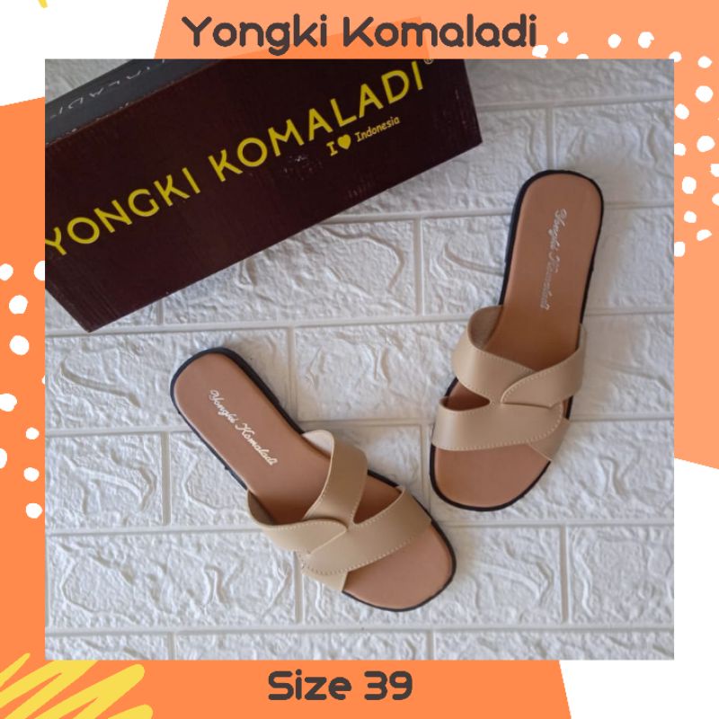 sandal yongki komaladi / sandal cewek yongki komaladi / sandal cewek murah