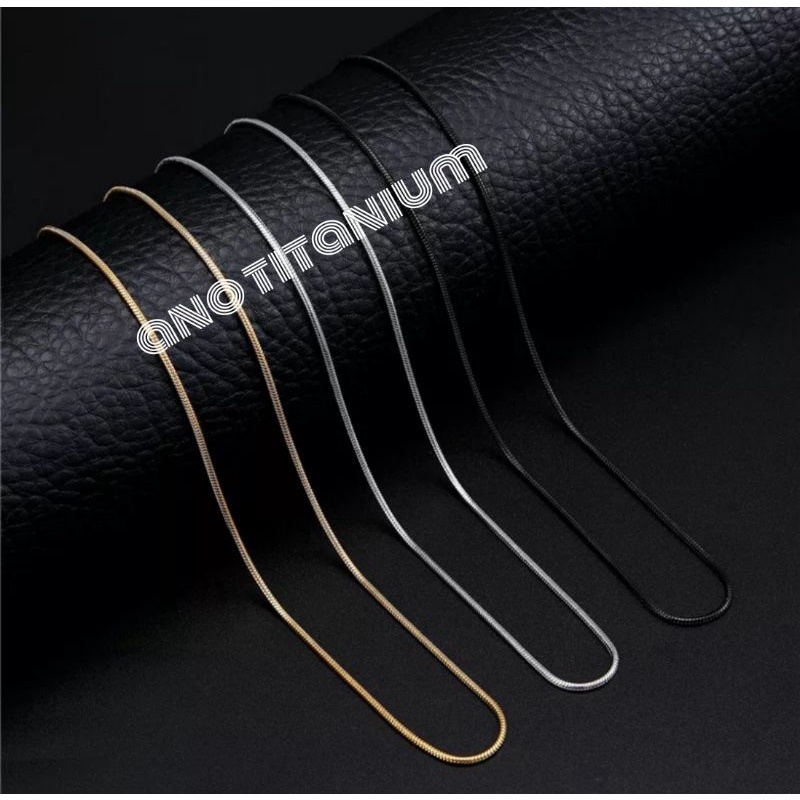 KALUNG TITANIUM PRIA DAN WANITA WARNA SILVER GOLD BLACK  ANTI KARAT