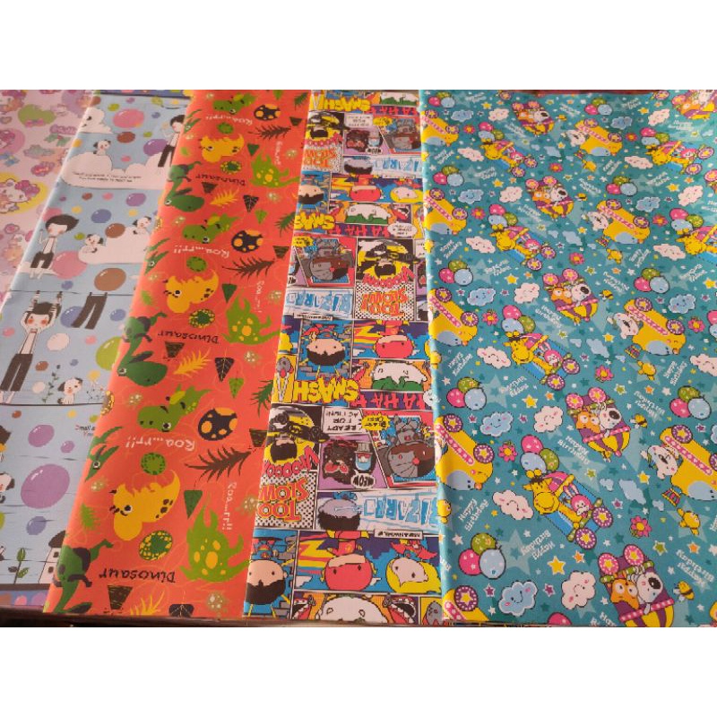 

Kertas Kado Tebal / Kertas Kado Anak / Kertas Kado Fancy / Kertas Kado Garis Batik