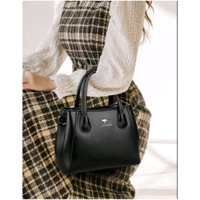 TAS SELEMPANG 2 RUANG WANITA TOP HANDBAGS MOTIF POLOS LOGO KANGGURU