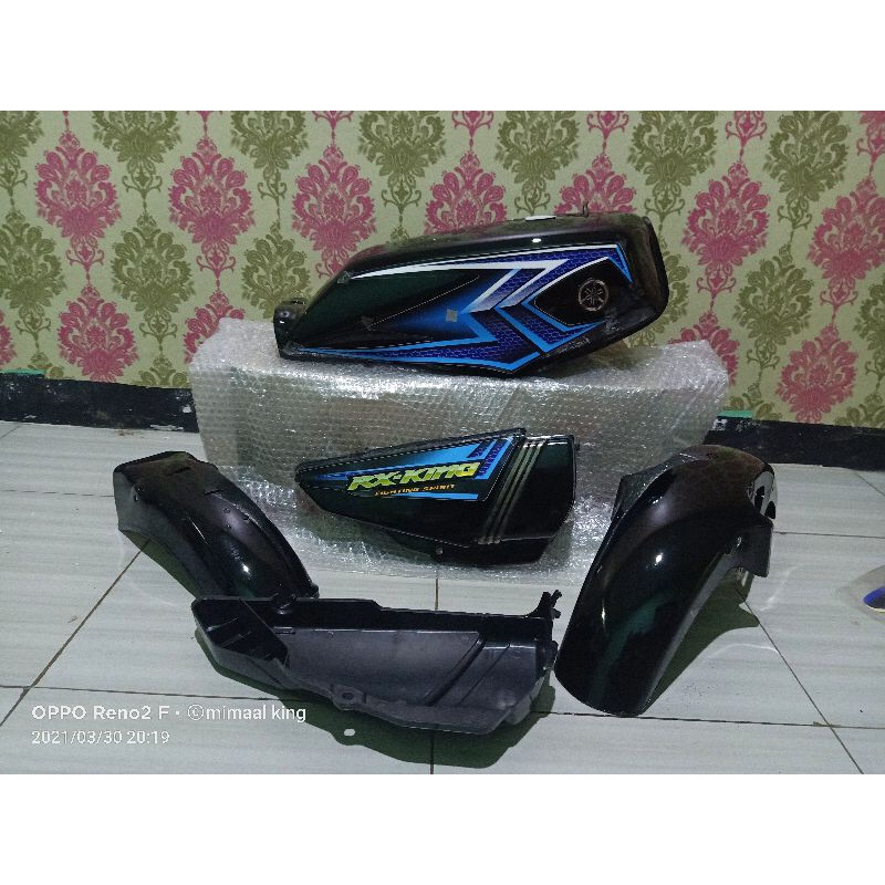 body bodi TENGKI FULL SET RX KING HITAM 2004 BIRU