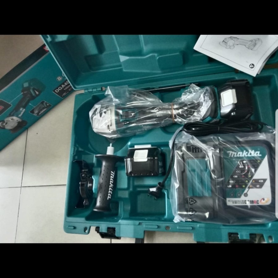 Mesin Gerinda Battery Makita DGA 404 RTE
