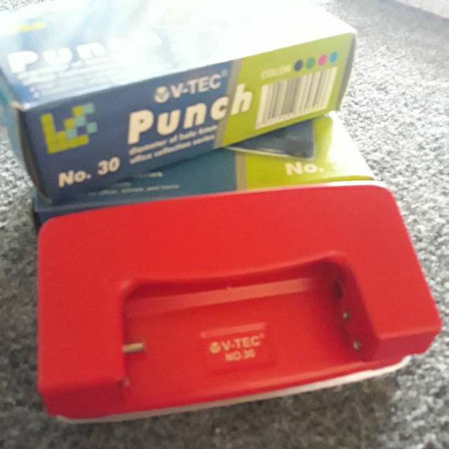 

Pembolong kertas No.30