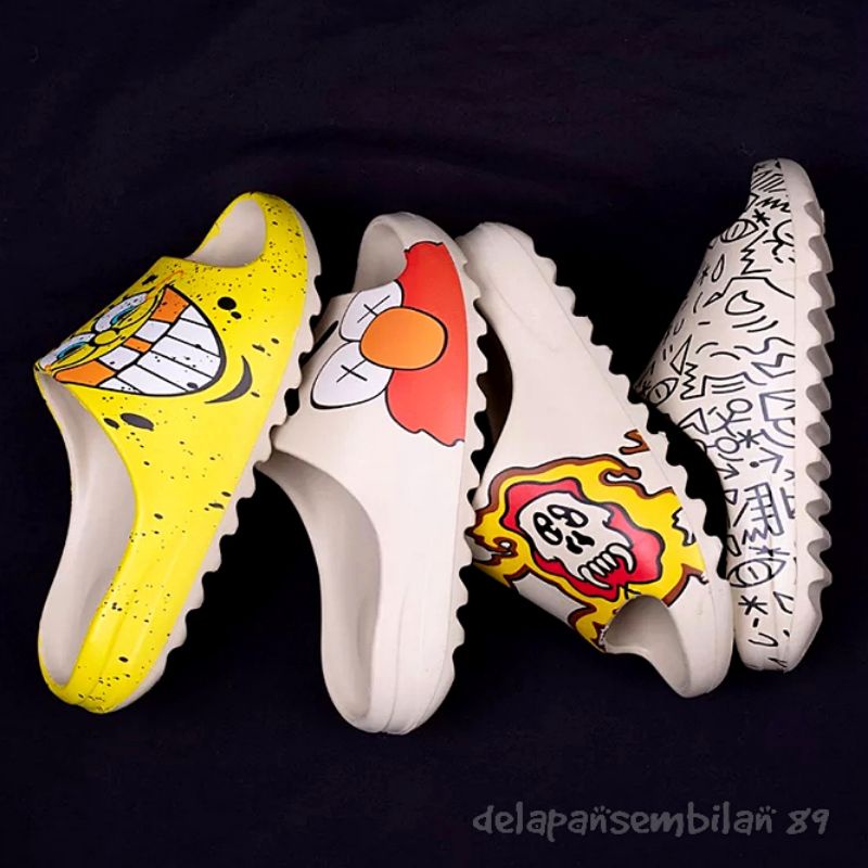 Sandal Wanita Pria Yeezy Slide Karakter Dewasa / Sandal Karet Model Yeezy Spongebob