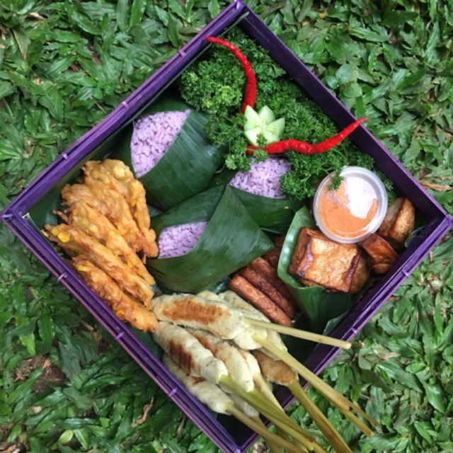 

Paket hampers Nasi Ubi Istimewa