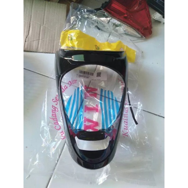 cover stop cover lampu belakang scoopy fi 2013 2016 hitam
