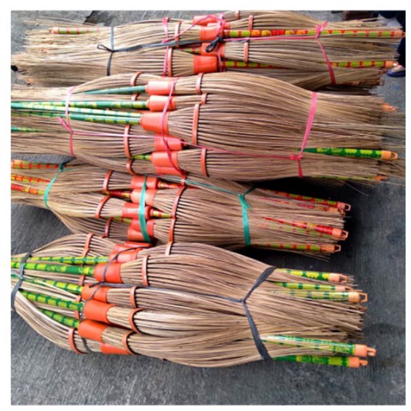 SAPU LIDI TAMAN DAN PEKARANGAN REAL LIDI PEKARANGAN