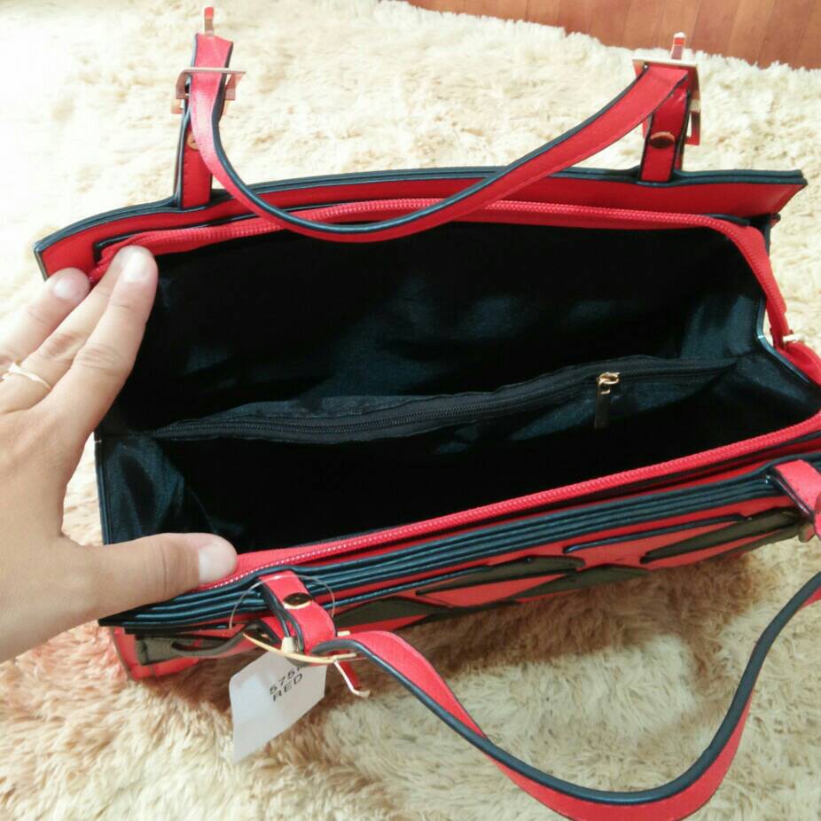 Best Seller Tas Tangan Fashion Impor Wanita Kantor Kerja Segitiga WarnaPutih