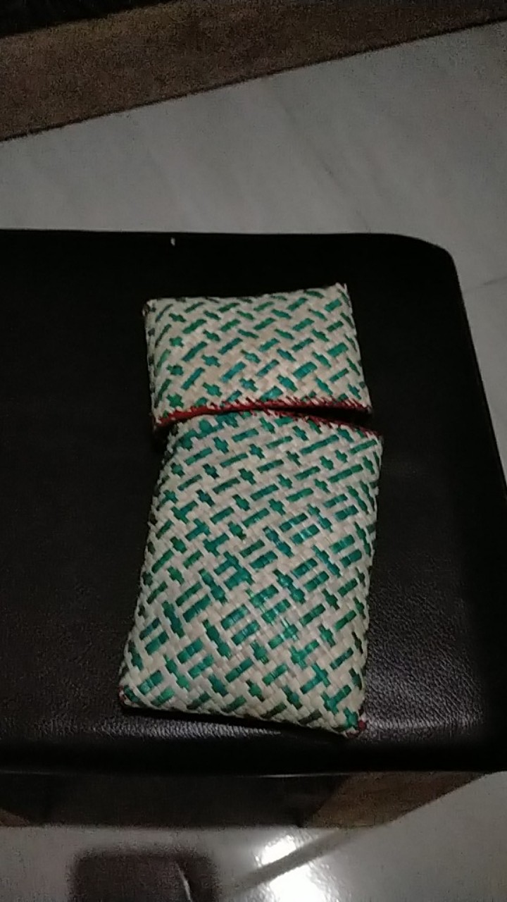 Slepi Slepen Anyaman Wadah Bako