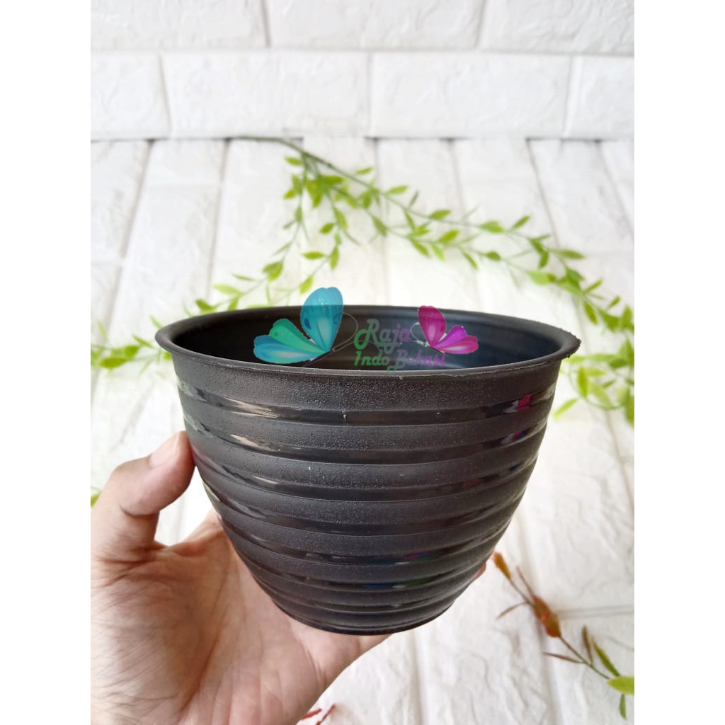 Pot Tawon 12 CM Hitam Pot Tawon Mdn - Pot Plastik 12CM Vas Pot Bunga Tawon Pot Bunga Aglonema