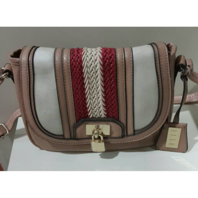 Tas Selempang Elle Pink preloved