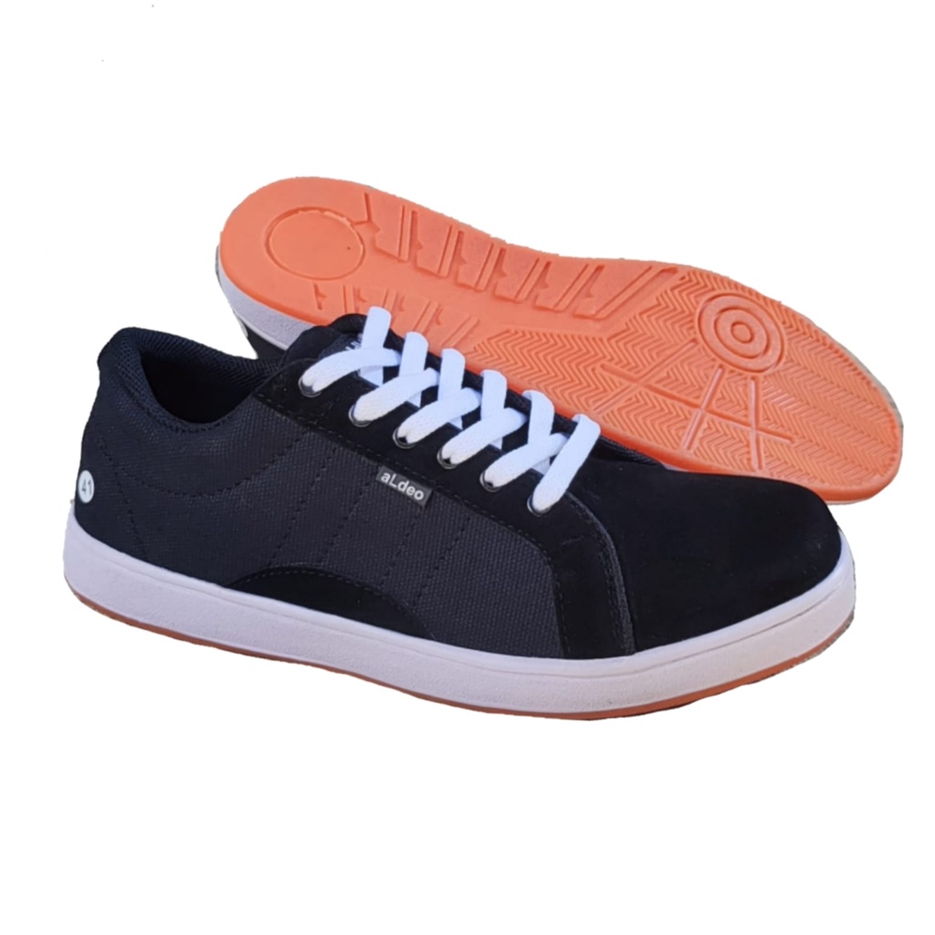 Aldeo Sepatu Pria Original Asli Lokal Sneakers Cowok Kekinian Buat Gaya dan Jalan Jalan Snekers Cowo Keren Terbaru Hitam Black Gum