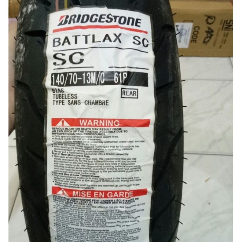BAN LUAR BATTLAX BRIDGESTONE SC UK 140/70-13