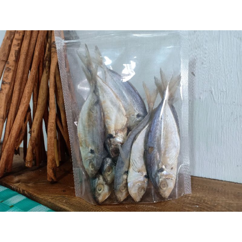 

Ikan asin selar super 250gr