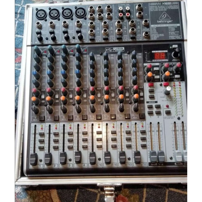 mixer behringer xenyx 1622usb
