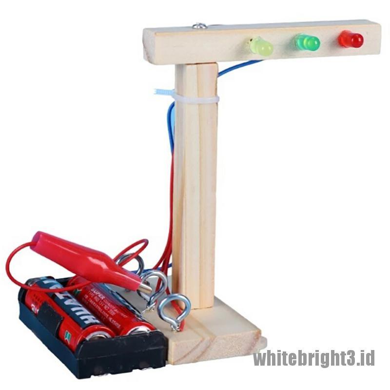 (white3) Mainan DIY Rakit Lampu Lalu Lintas Mini Bahan Kayu Untuk Eksperimen Sains Anak Gizmo