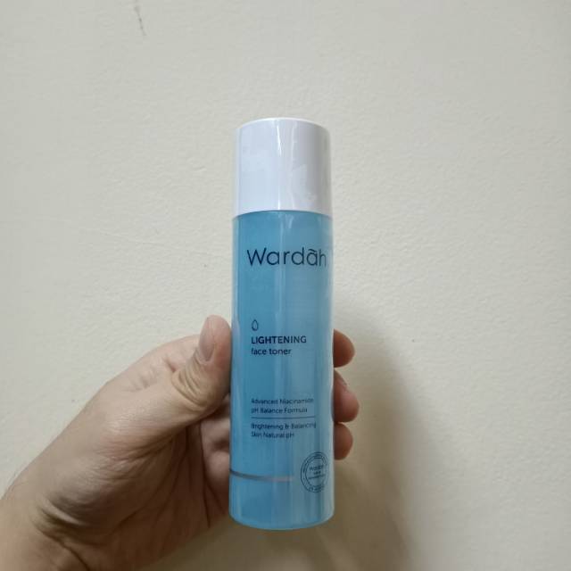 Wardah Lightening Face Toner