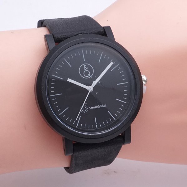 Jam Tangan Pria Q&Q Smile Solar Black Strap