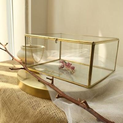 

(Large) Gold Glass Box / Gift Box / Kotak Perhiasan / Kotak Kado 041