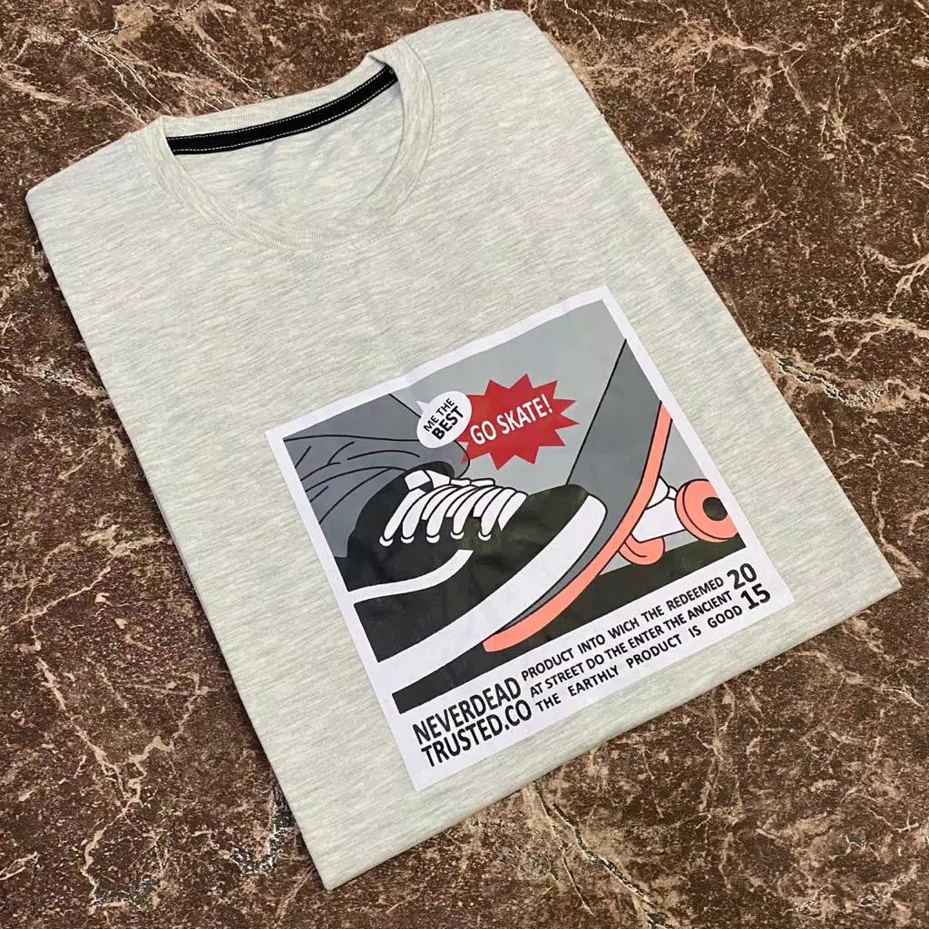 Kaos Pria Atasan Distro T-Shirt Kaos Go Skate Abu-Abu