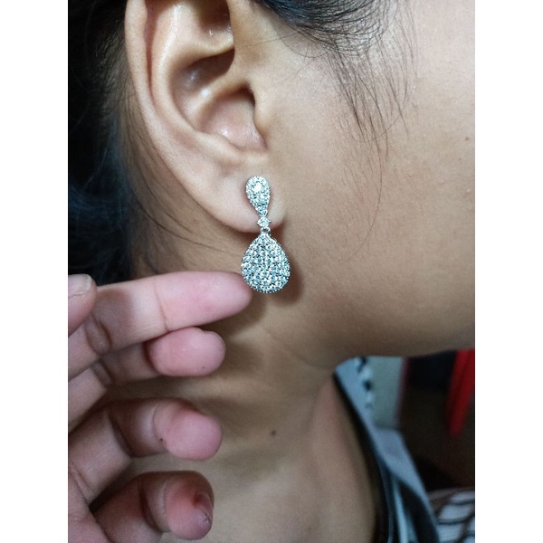 Anting vier  micro diamond, mata kilau,mewah,awet tahan lama, cocok buat yg alergi alloy