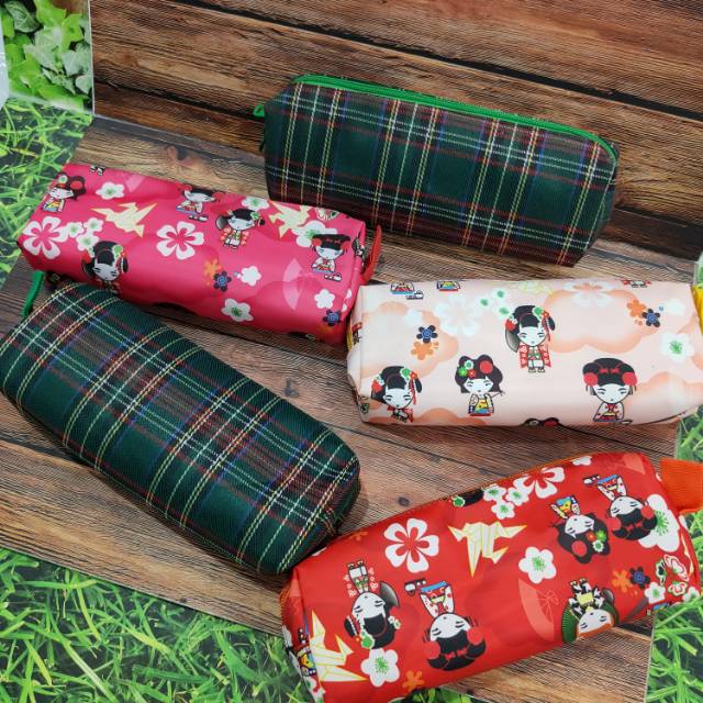 

Aneka Tempat Pensil Dompet Kain Jumbo MURAH