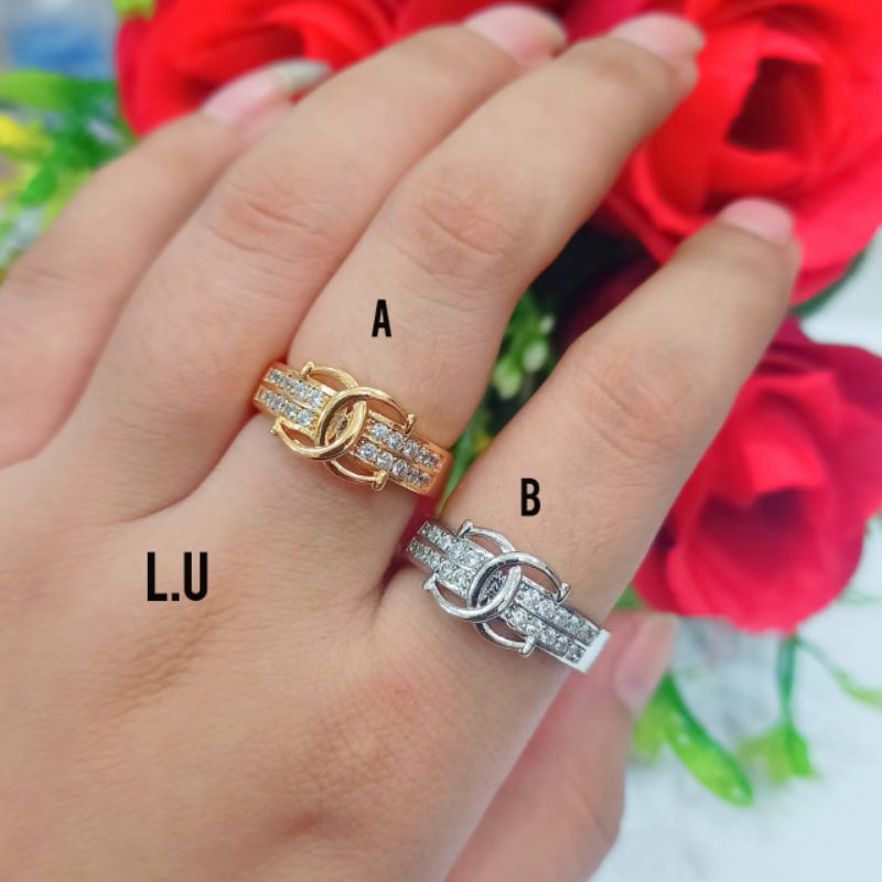 CINCIN WANITA TITANIUM ANTI KARAT MOTIF PILIHAN LAPIS EMAS 22 K