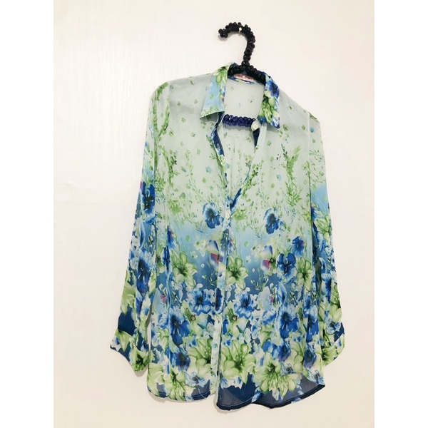 preloved kemeja kerja wanita biru bunga cantik Transparan